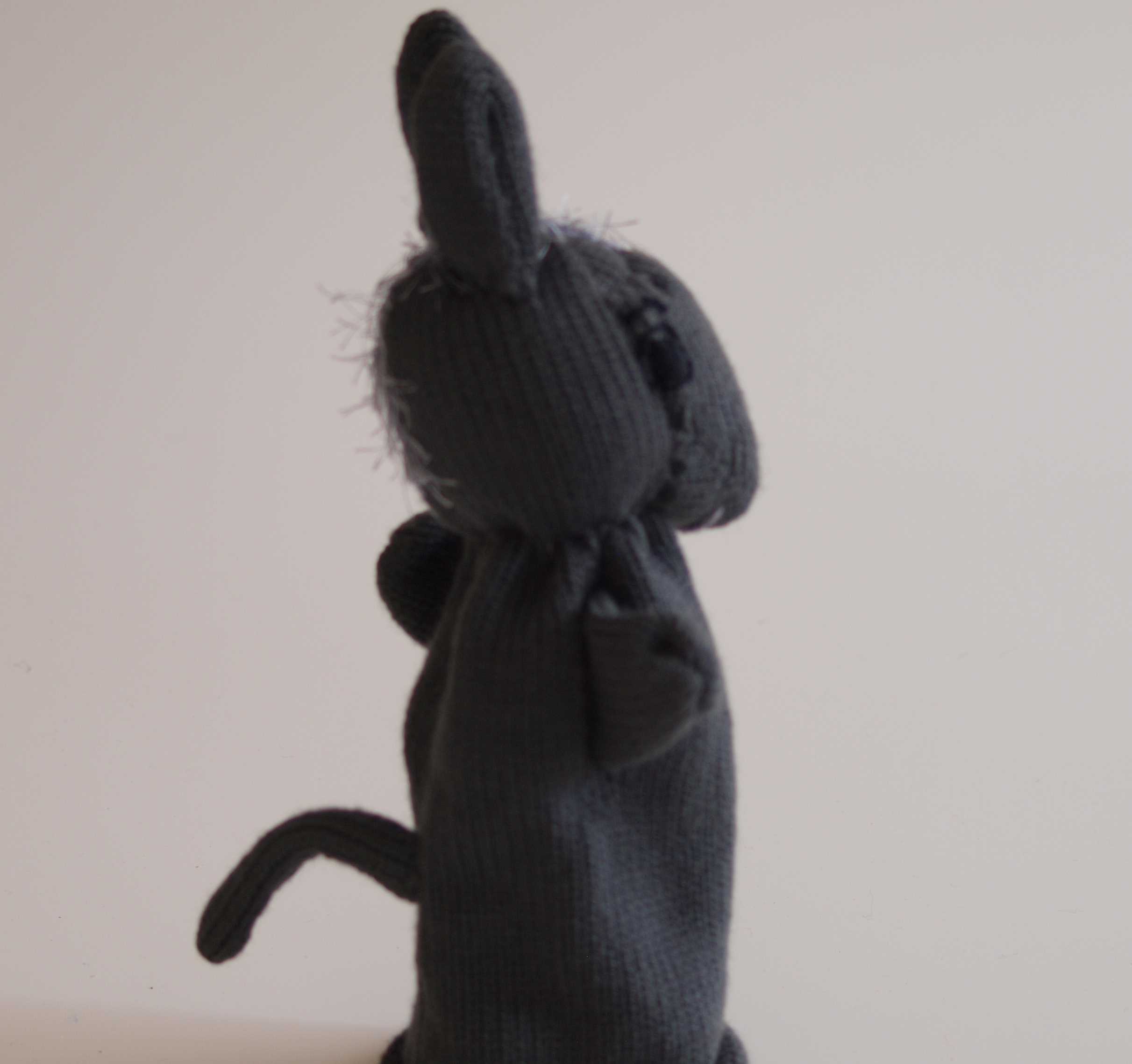 Handspielfigur Esel von rechts