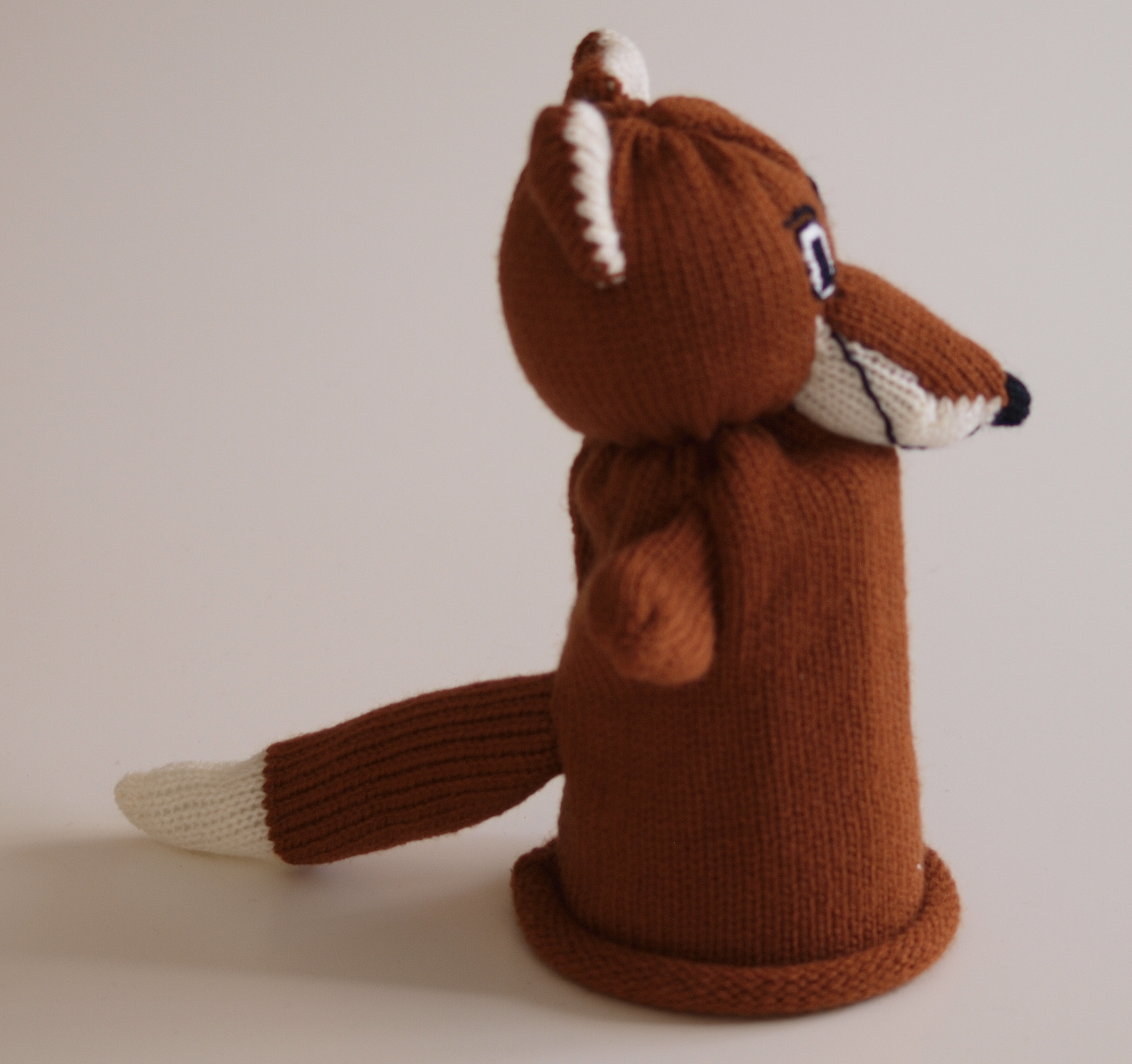 Handspielfigur Fuchs von rechts