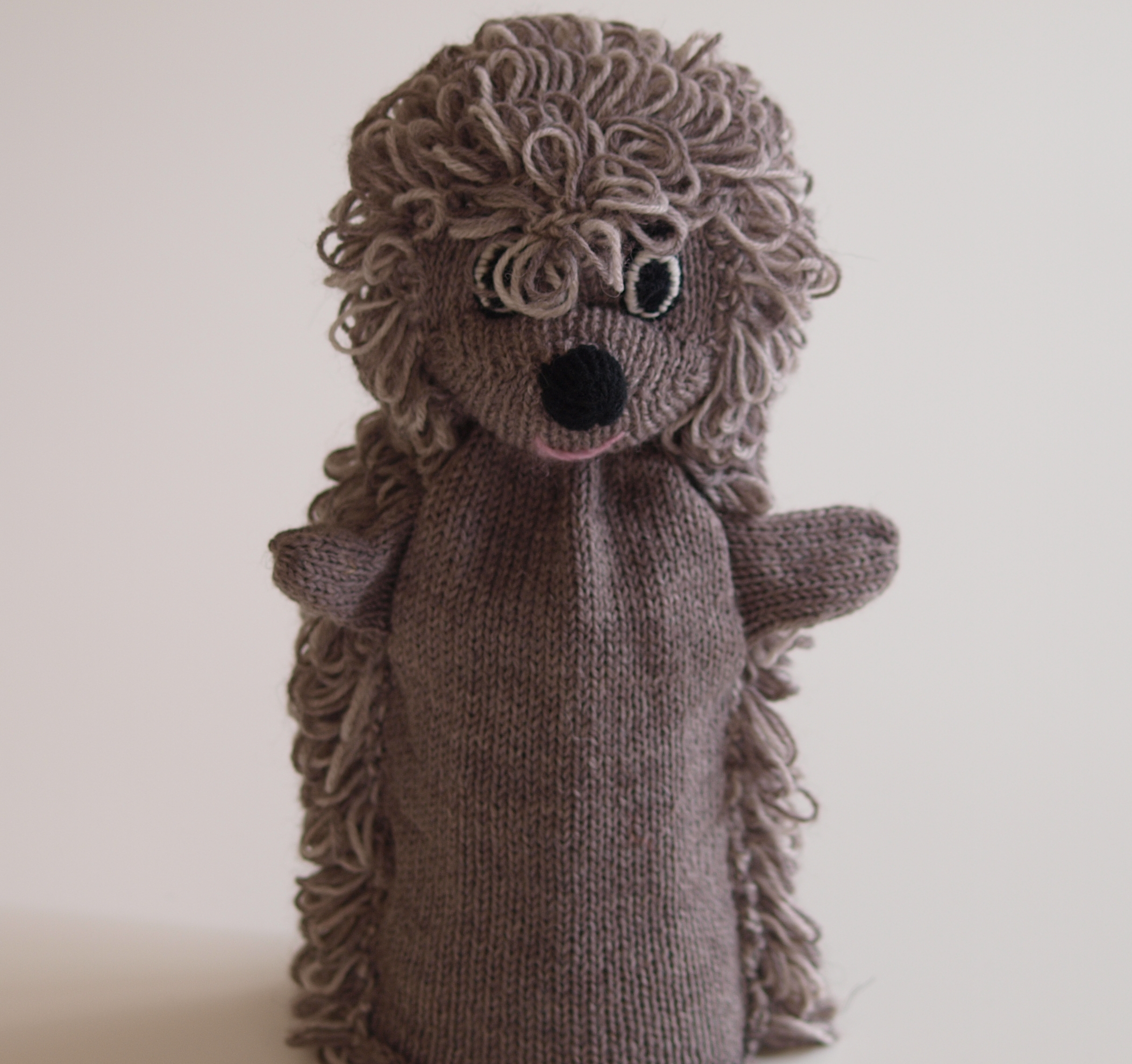 Handspielfigur Igel von vorne