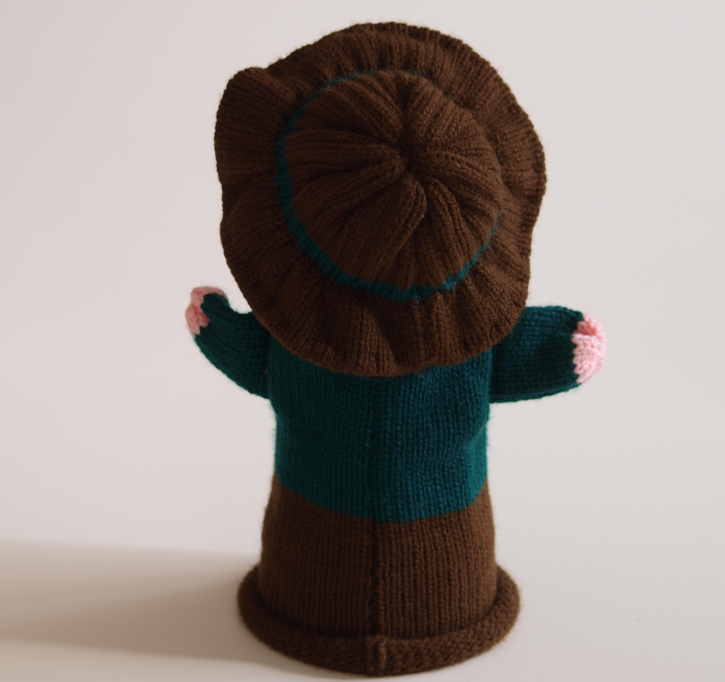 Handspielfigur Räuber von hinten