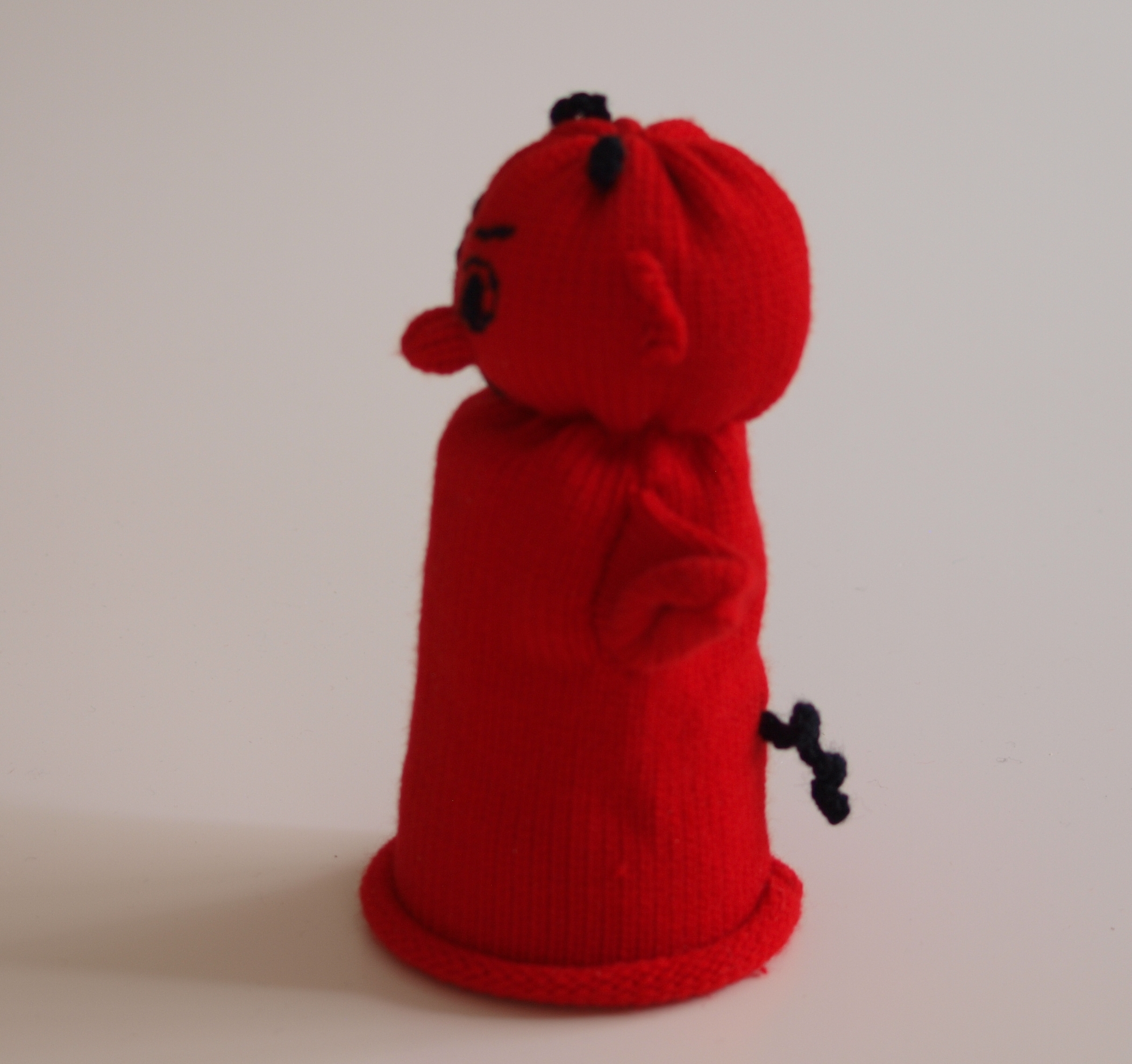 Handspielfigur Teufel von links