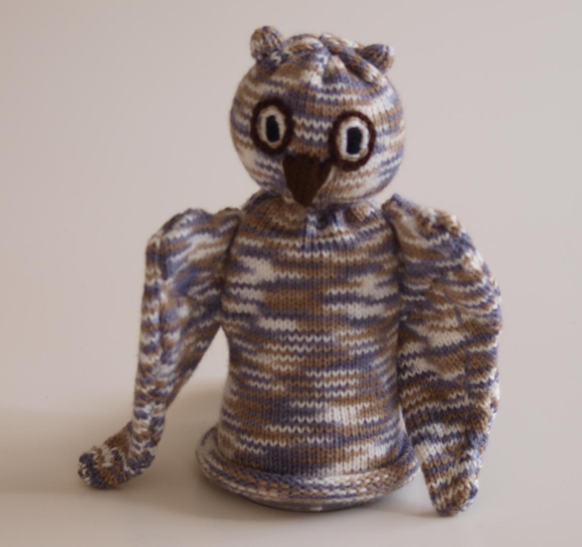 Handspielfigur Eule von vorne