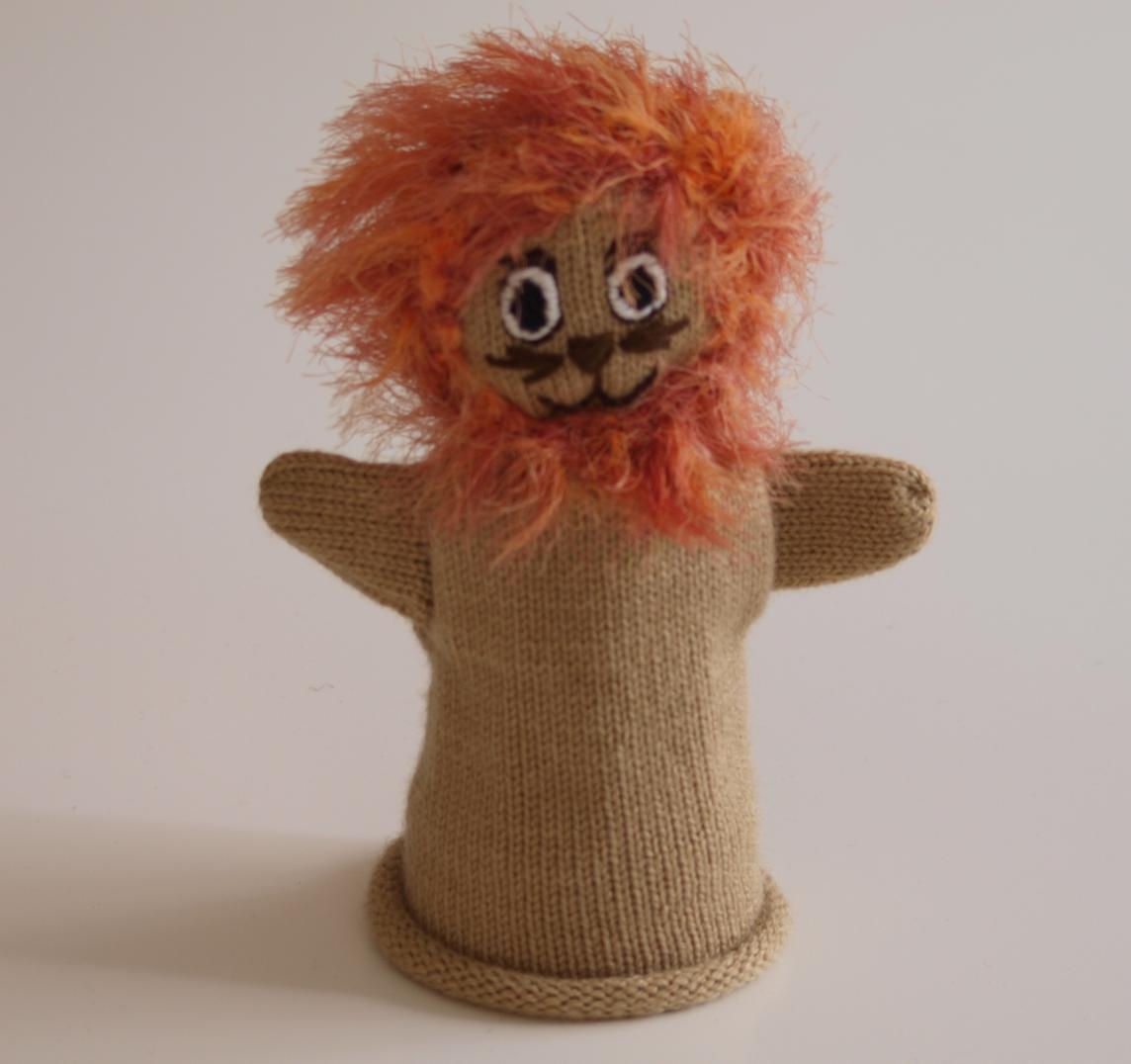 Handspielfigur Löwe von vorne